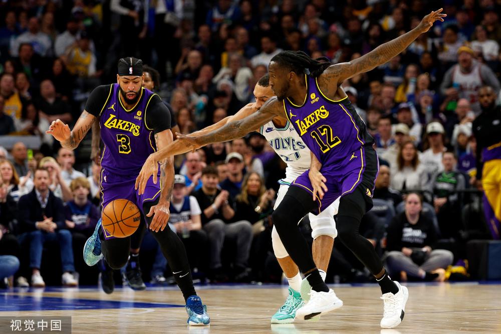 表现让人不 表现让人不